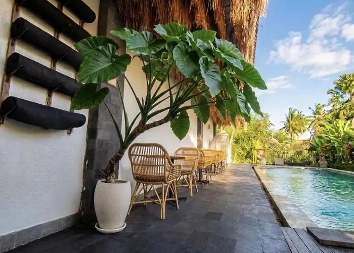 ホテル Tattva Retreat & Wellness ウブド